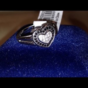 💖Sterling Silver 💝 Ring! 💖